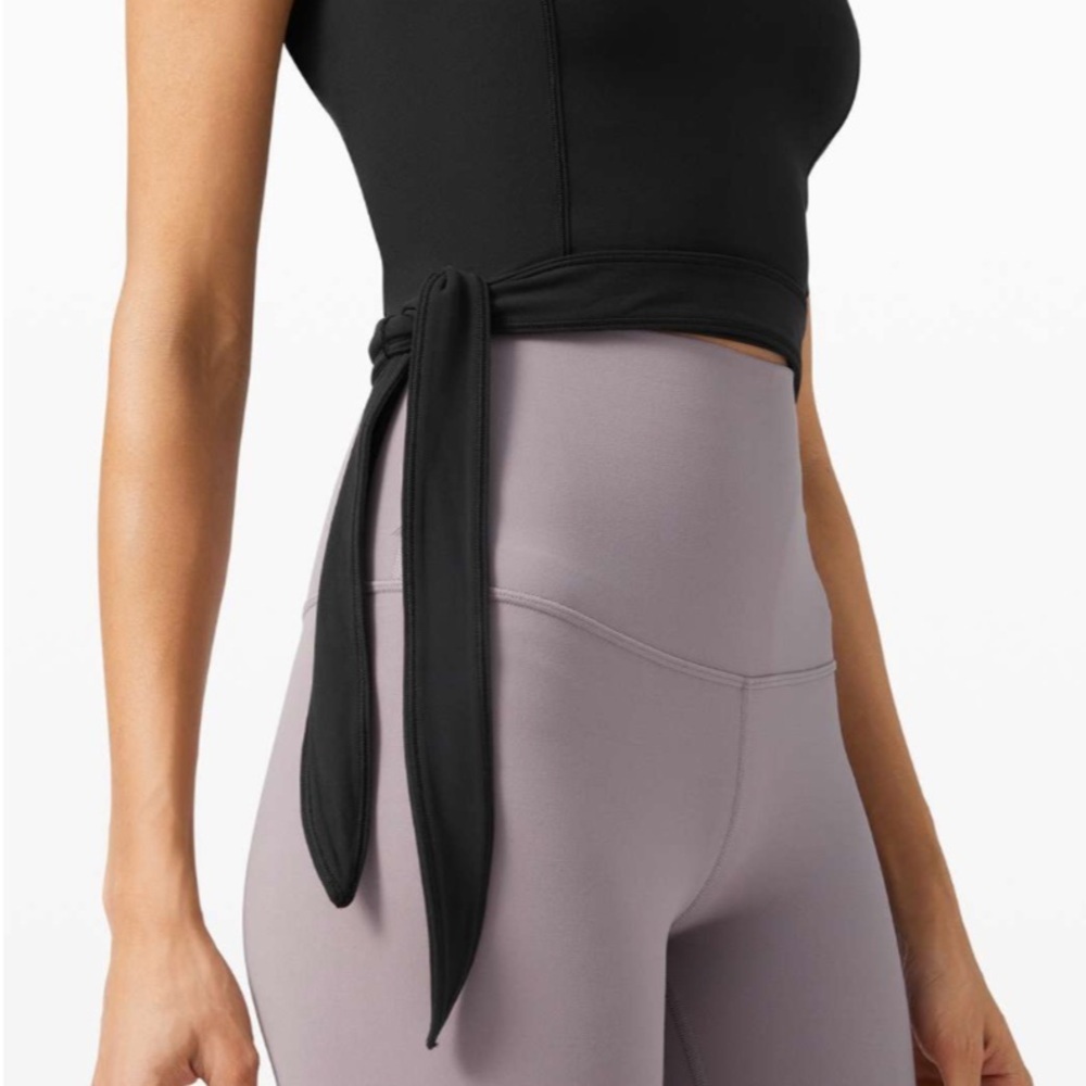 Lululemon Get Centred Crop Tank - Picture 2 of 7